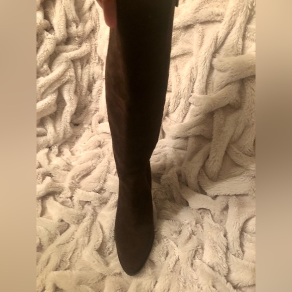 Stunning nearly new Tommy Hilfiger suede boots. - Picture 8 of 8